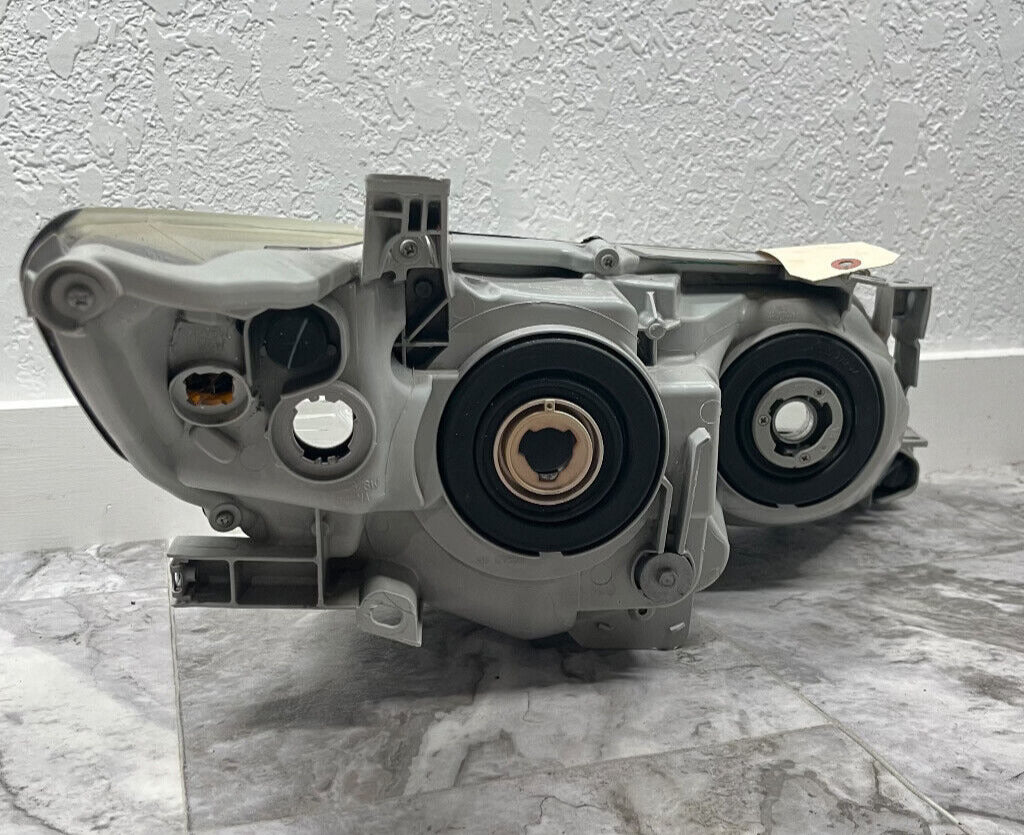 2012-14 Toyota Camry Driver Side Headlight Halogen OEM