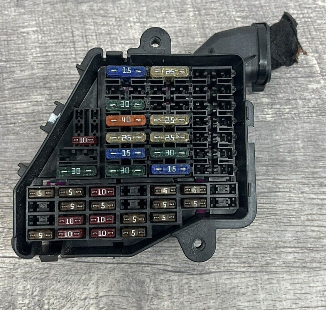 2005- Audi A4 A6 Fuse Box Engine OEM