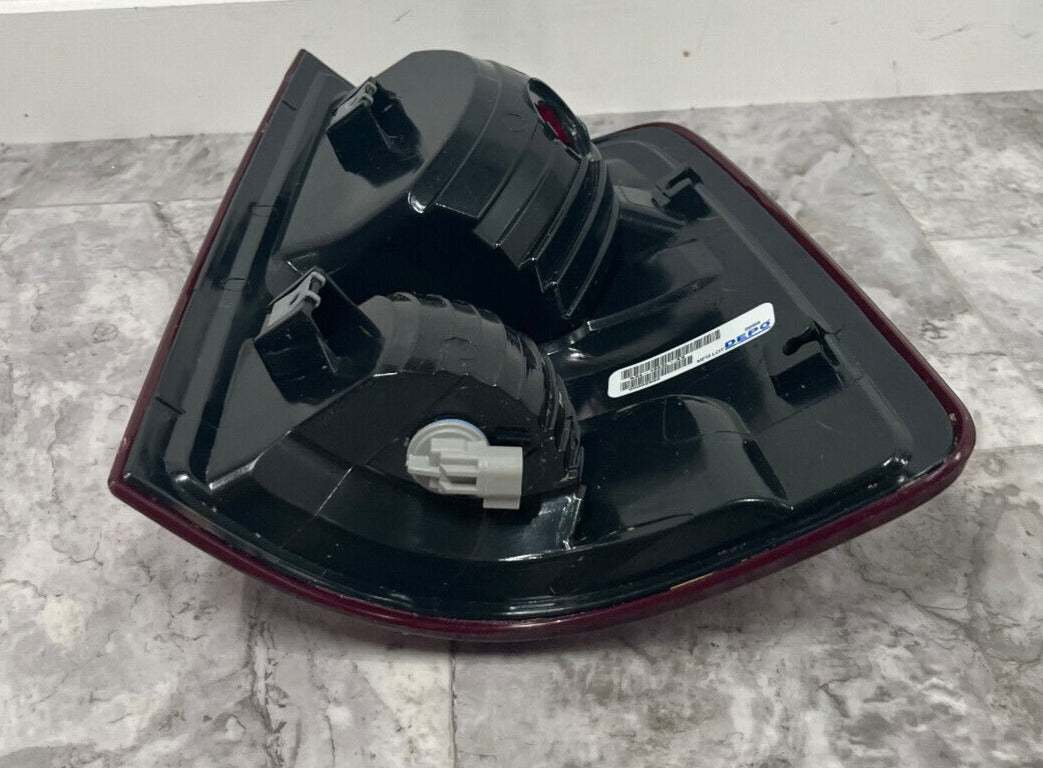 2009-18 Dodge Ram 1500/2500/3500 Rear Driver Left Side Tail Light