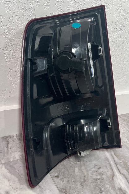 2009-18 Dodge Ram 1500/2500/3500 Rear Passenger Right Side Tail Light