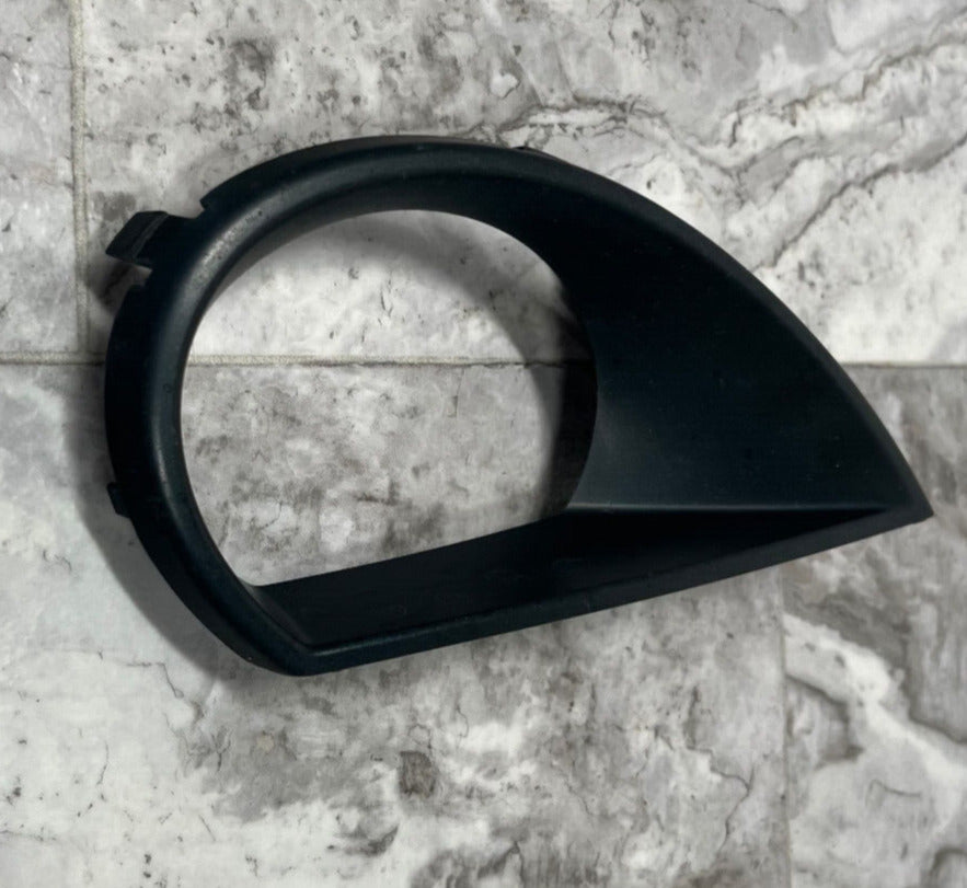 2010-15 Audi Q7 Left Fog Light Grille Trim Cover OEM