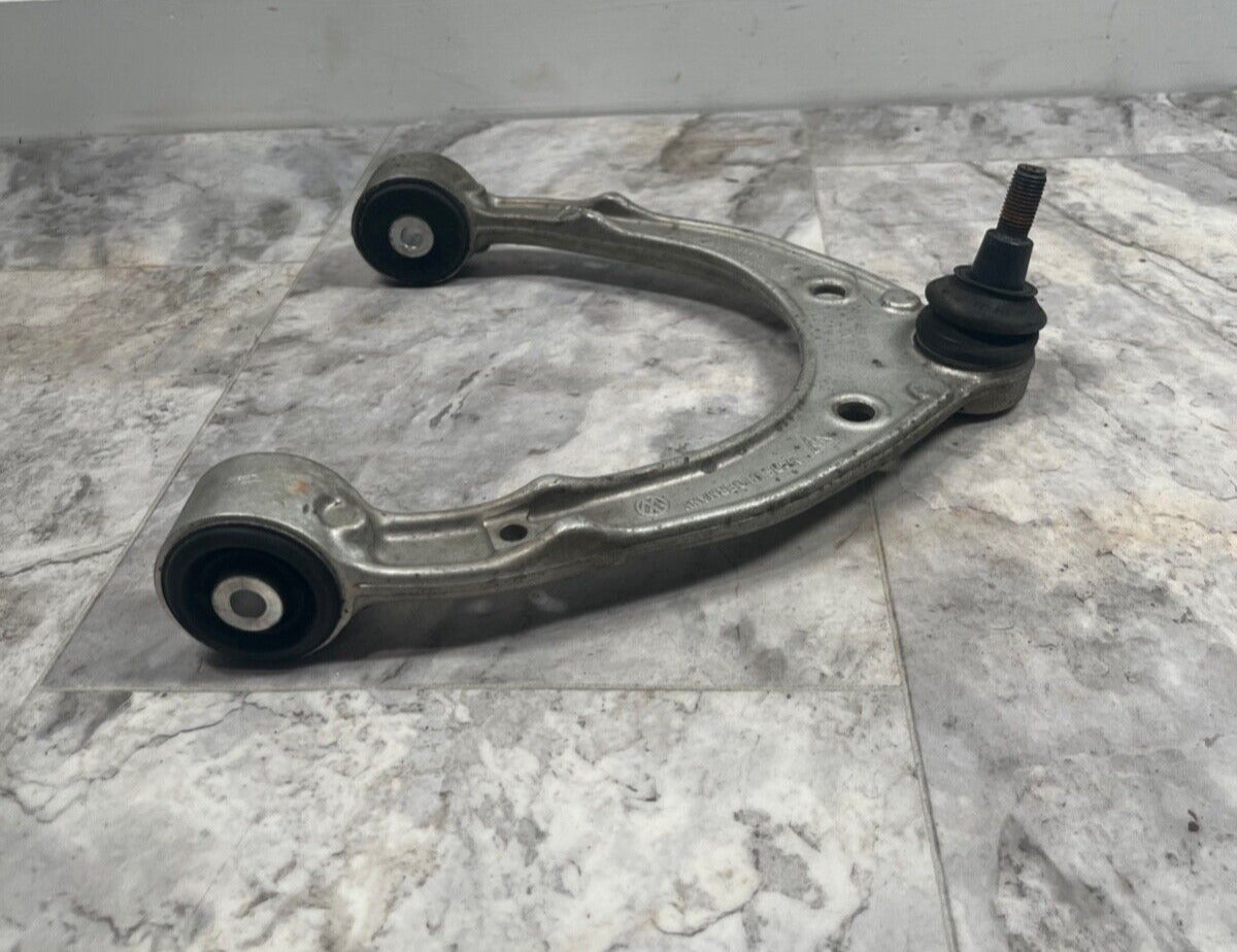 2007-15 Audi Q7 Front Left or Right Upper Arm OEM