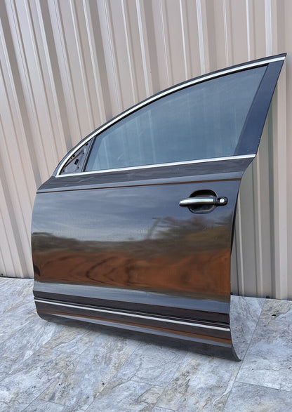 2007-15 Audi Q7 Front Left Driver Side Door Assembly OEM