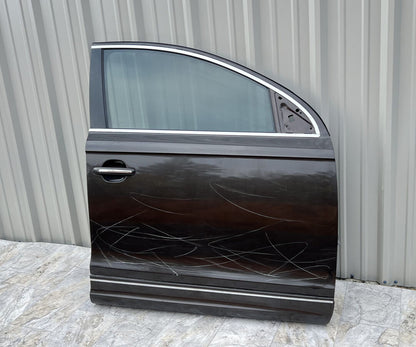 2007-15 Audi Q7 Front Right Passenger Side Door OEM