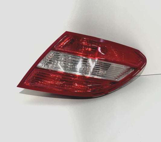 2008-10 Mercedes C300 Right Side Taillight Lamp