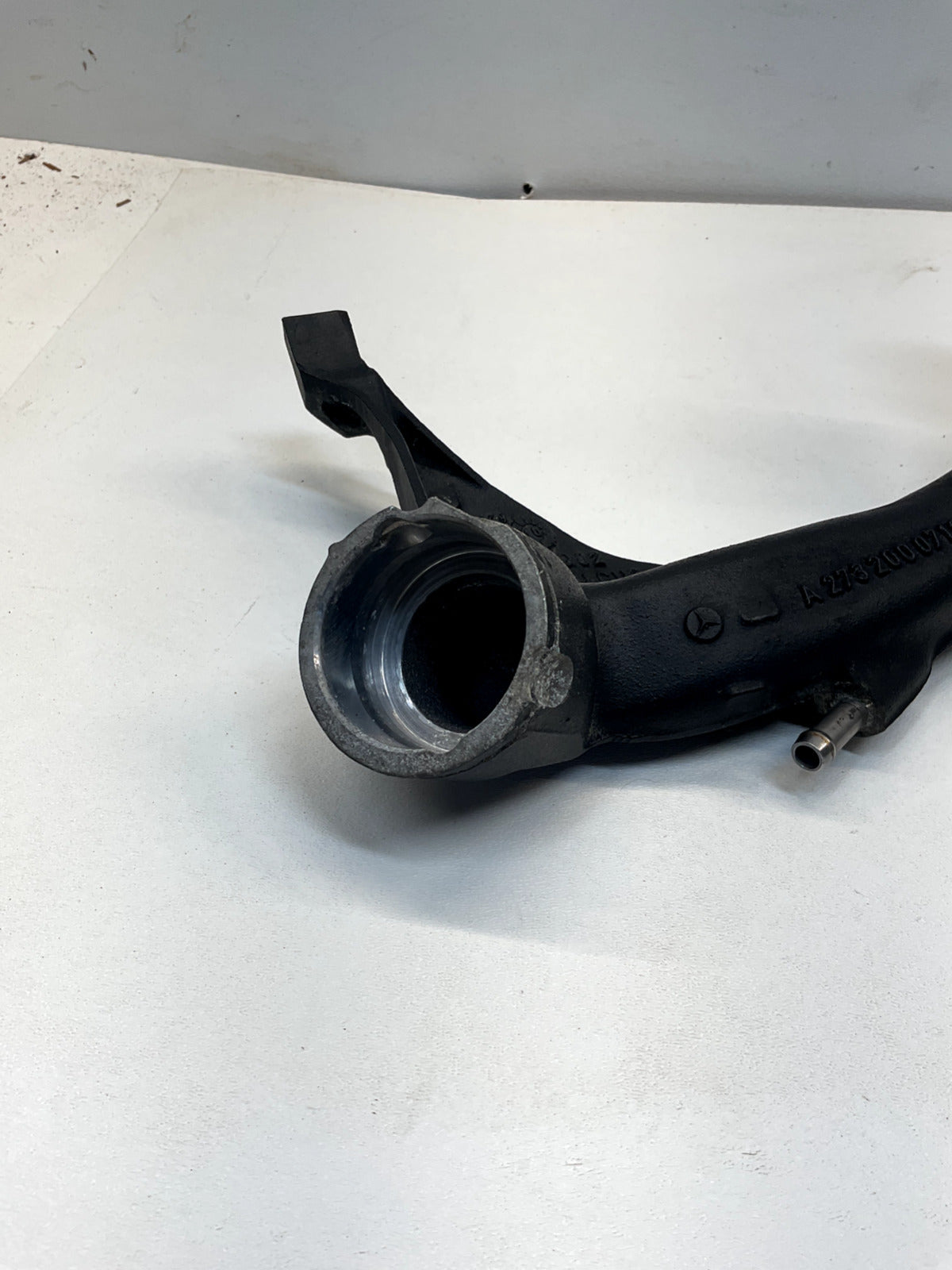 2007-11 Mercedes W221 S550 CL550 Upper Coolant Water Hose Tube Pipe OEM