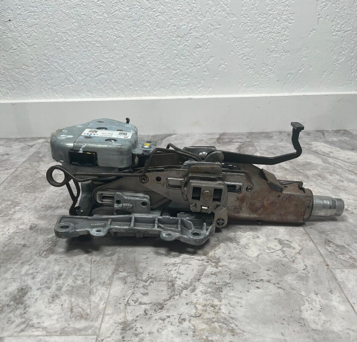 2007-15 Audi Q7 Steering Column OEM