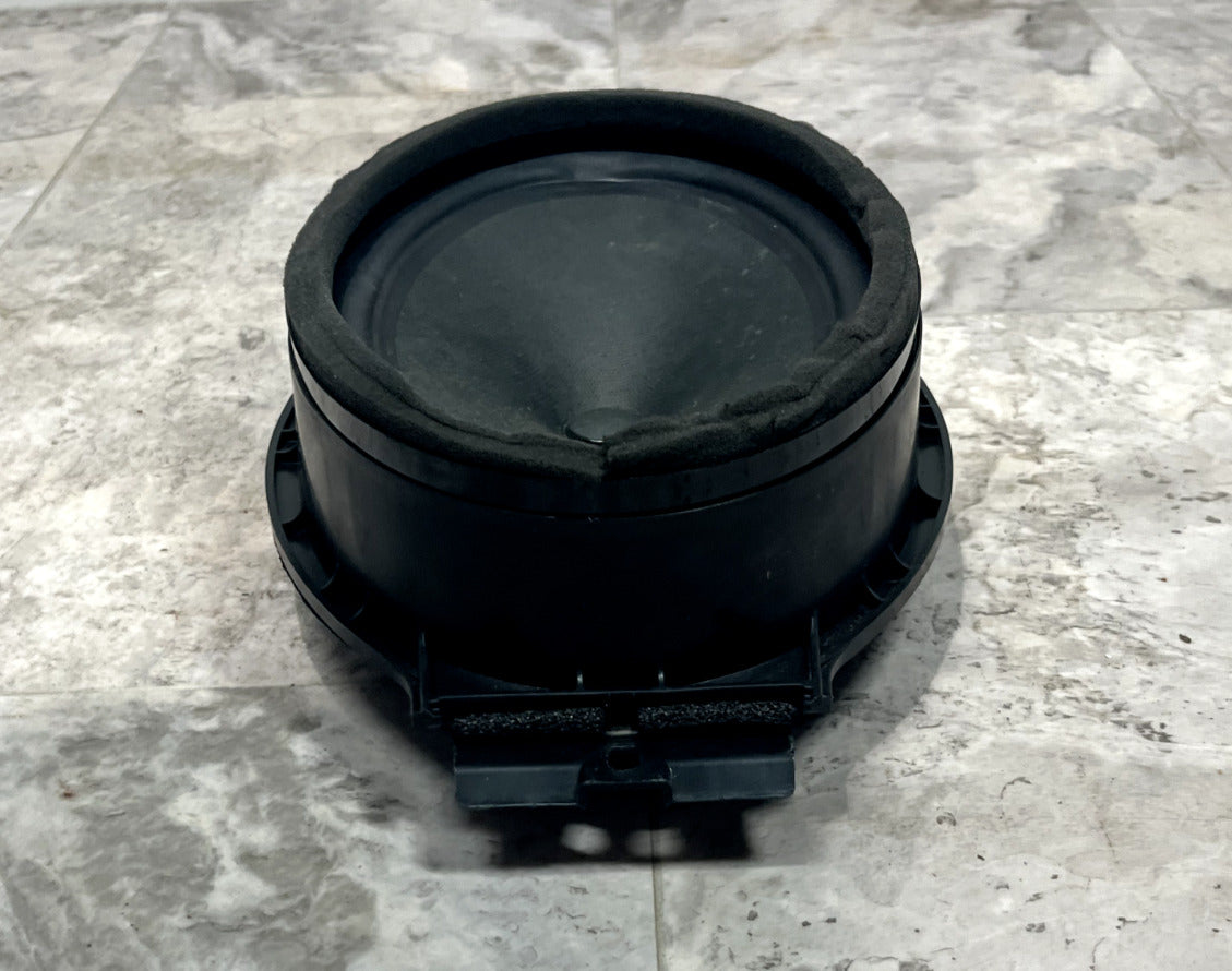 2014-19 Silverado Sierra Front Left or Right Door Speaker 1500 GM OEM