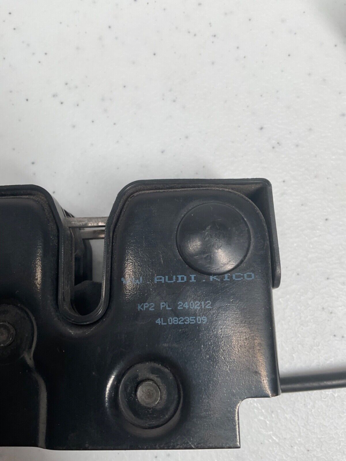 2007-15 Audi Q7 Front Lower Hood Latch Lock Actuator OEM