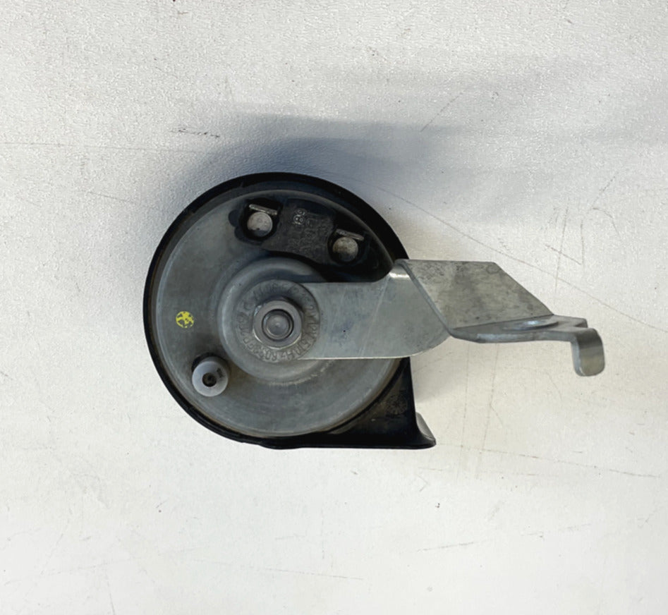 2010-13 Mercedes W204 C300 Left Side Signal Horn Low Tone OEM