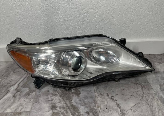 2011-12 Toyota Avalon Right Passenger Side Headlight Halogen OEM