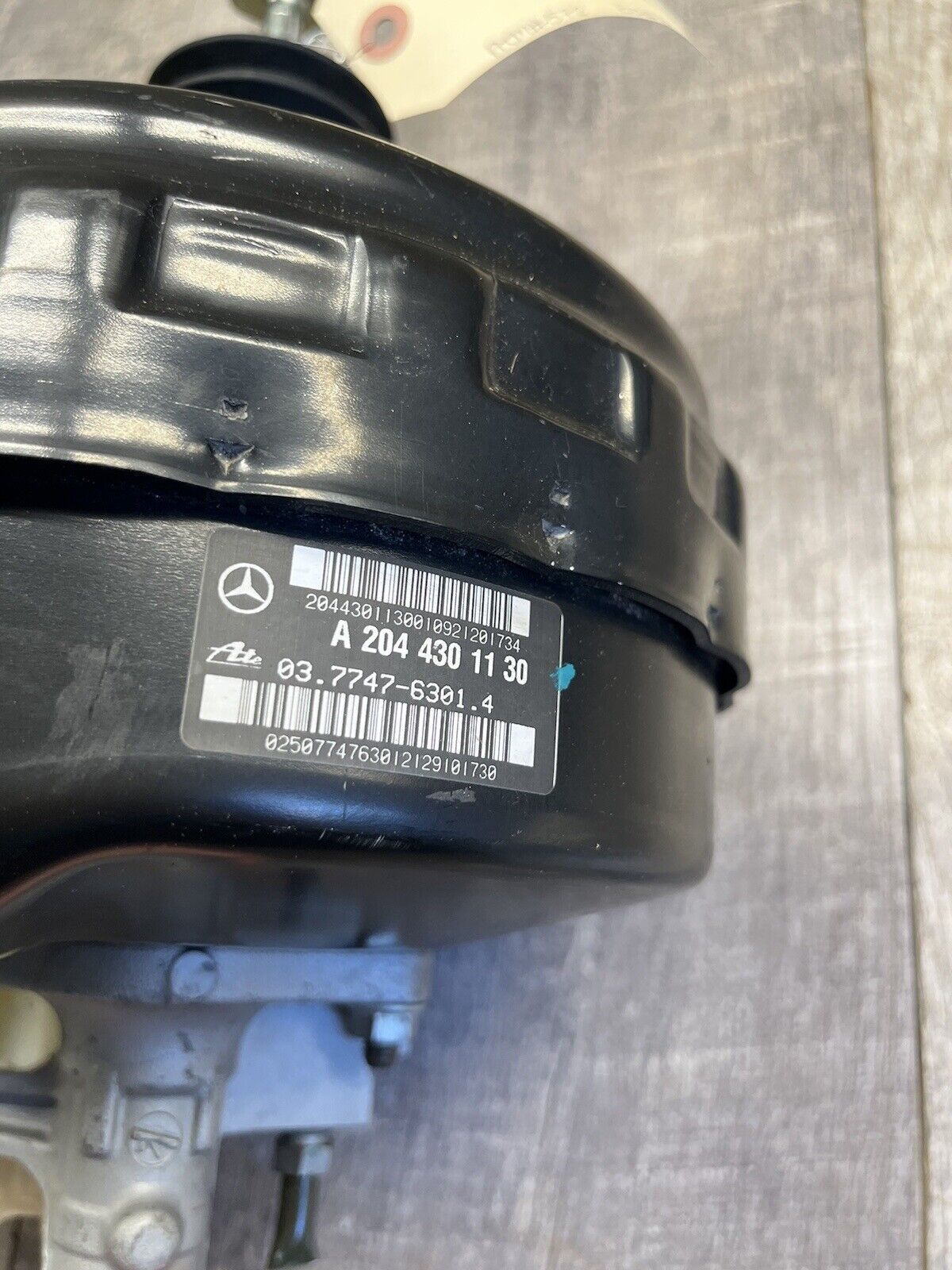 2008-14 Mercedes W204 C300 E350 Master Cylinder Power Brake Booster OEM