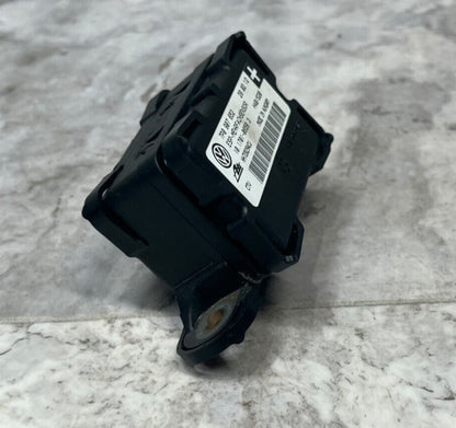 2007-15 Audi Q7 Yaw Turn Rate Acceleration Speed Sensor OEM