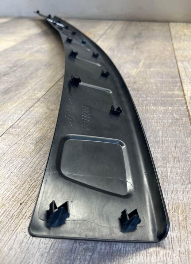 2009-15 Honda Pilot Rear Bumper Step Trim