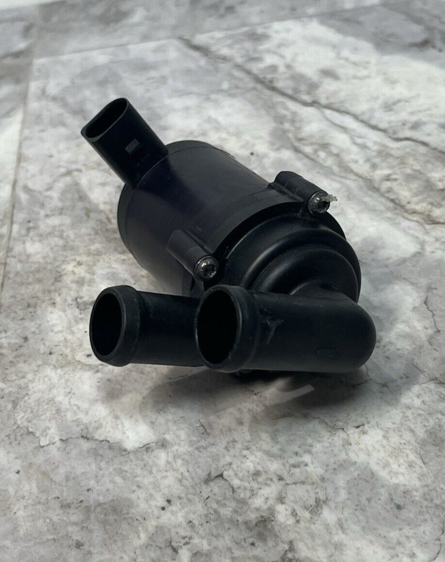 2007-15 Audi Q7 Engine Auxiliary Water Pump OEM