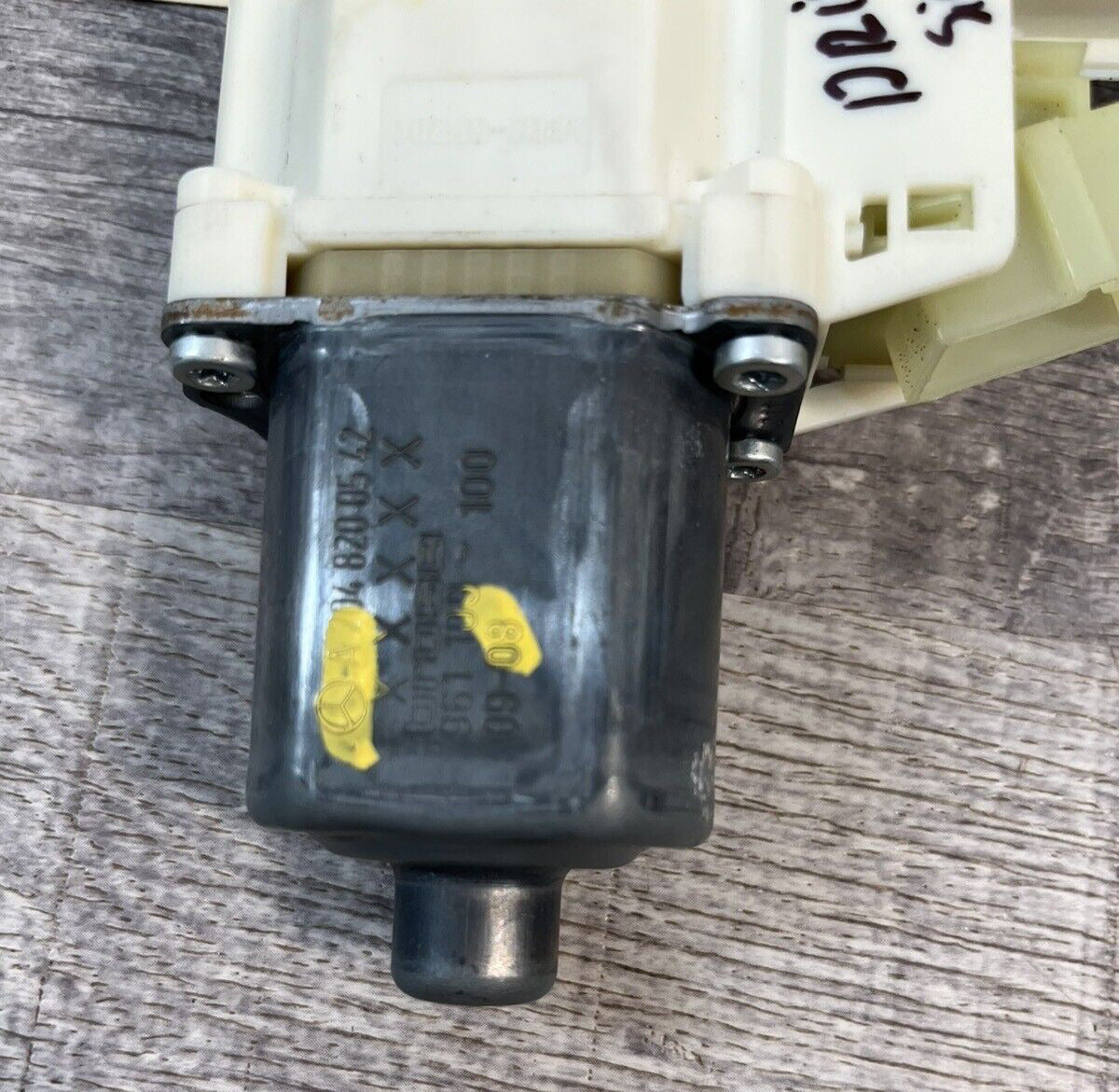 2008-14 Mercedes W204 C250 C300 Rear Left Side Door Window Regulator OEM