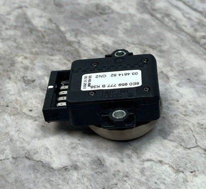 2007-15 Audi Q7 Front Left Driver Side Seat Lumbar Adjustment Switch OEM