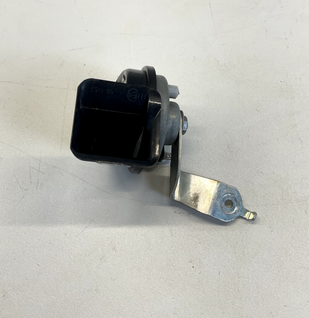 2010-13 Mercedes W204 C300 Left Side Signal Horn Low Tone OEM