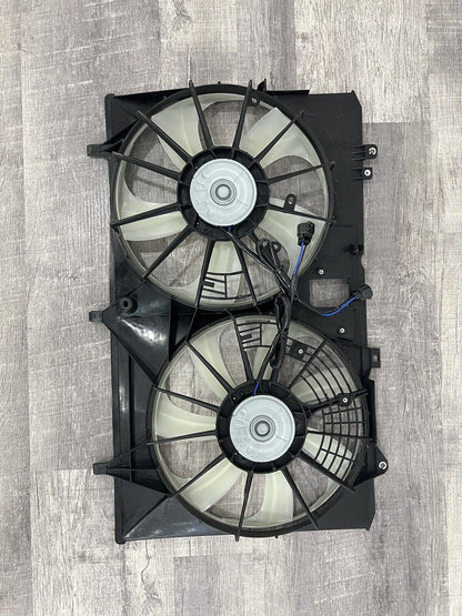 2011-16 Toyota Sienna Radiator Condenser Fan Assembly