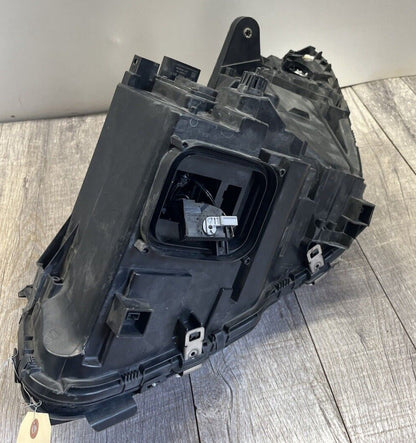 2015-18 Mercedes Benz C-Class W205 C300 Right Side Led Headlight OEM