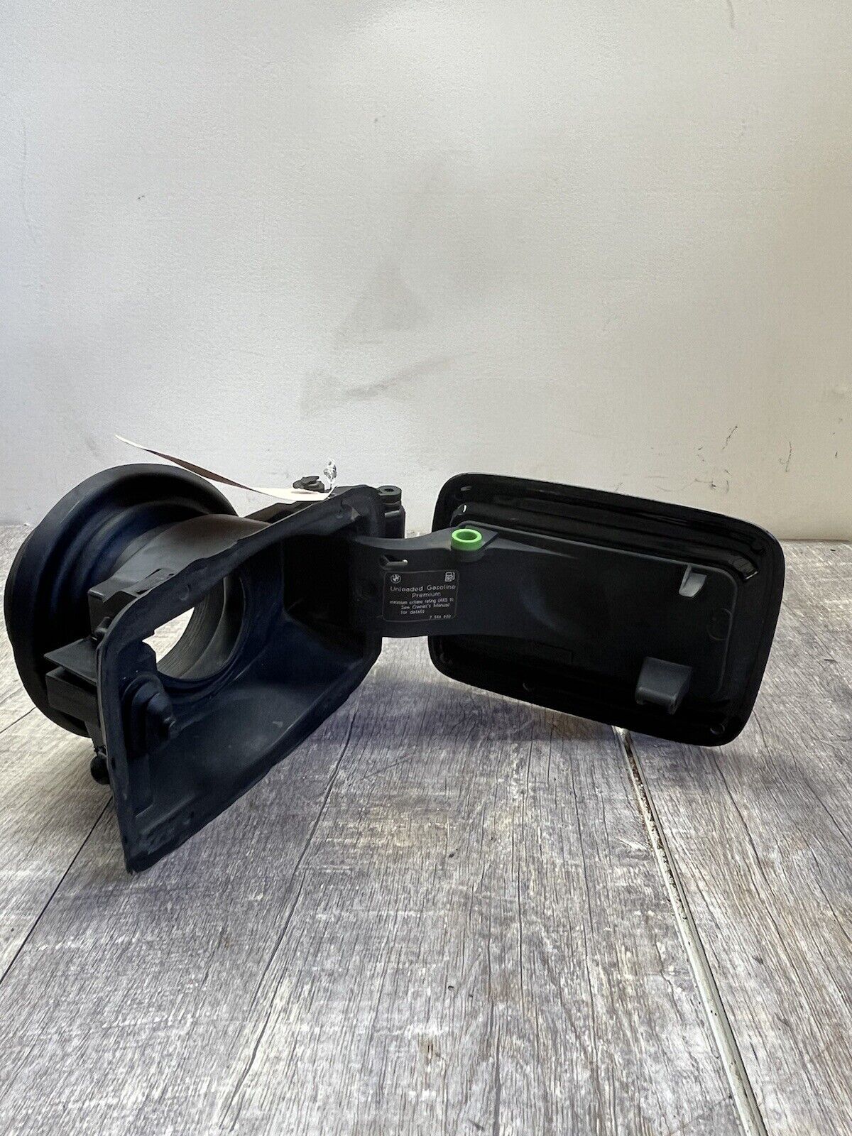 2006-12 BMW E90 E91 328i Exterior Fuel Tank Filler Door Lid Cover Panel OEM