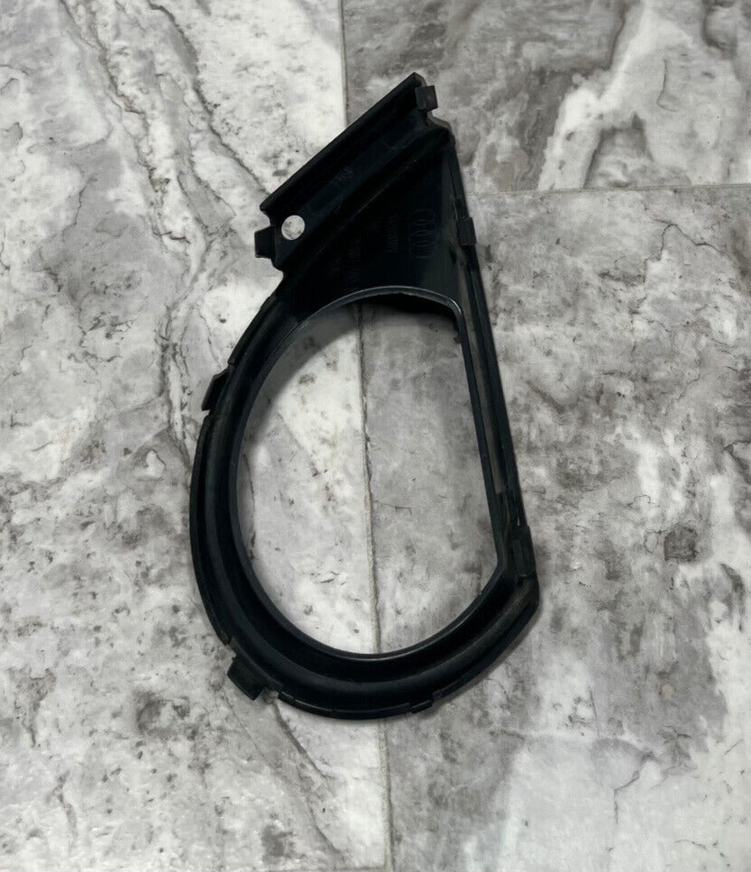 2010-15 Audi Q7 Right Fog Light Grille Trim Cover OEM