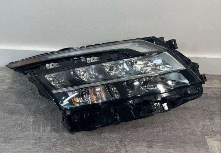 2021-23 Nissan Pathfinder Right Passenger Headlight LED OEM