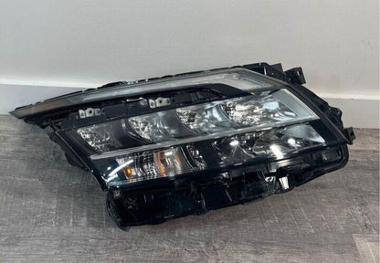 2021-23 Nissan Pathfinder Right Passenger Headlight LED OEM