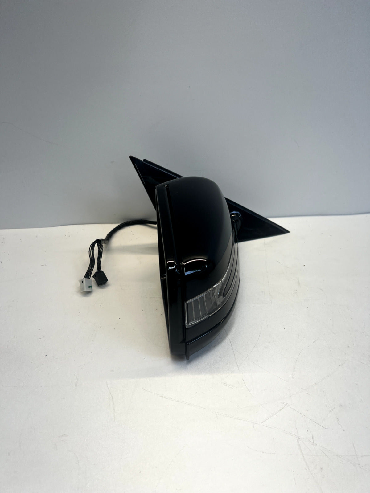 2010-13 Mercedes W221 S550 S63 AMG Rear Right Side Mirror View Door