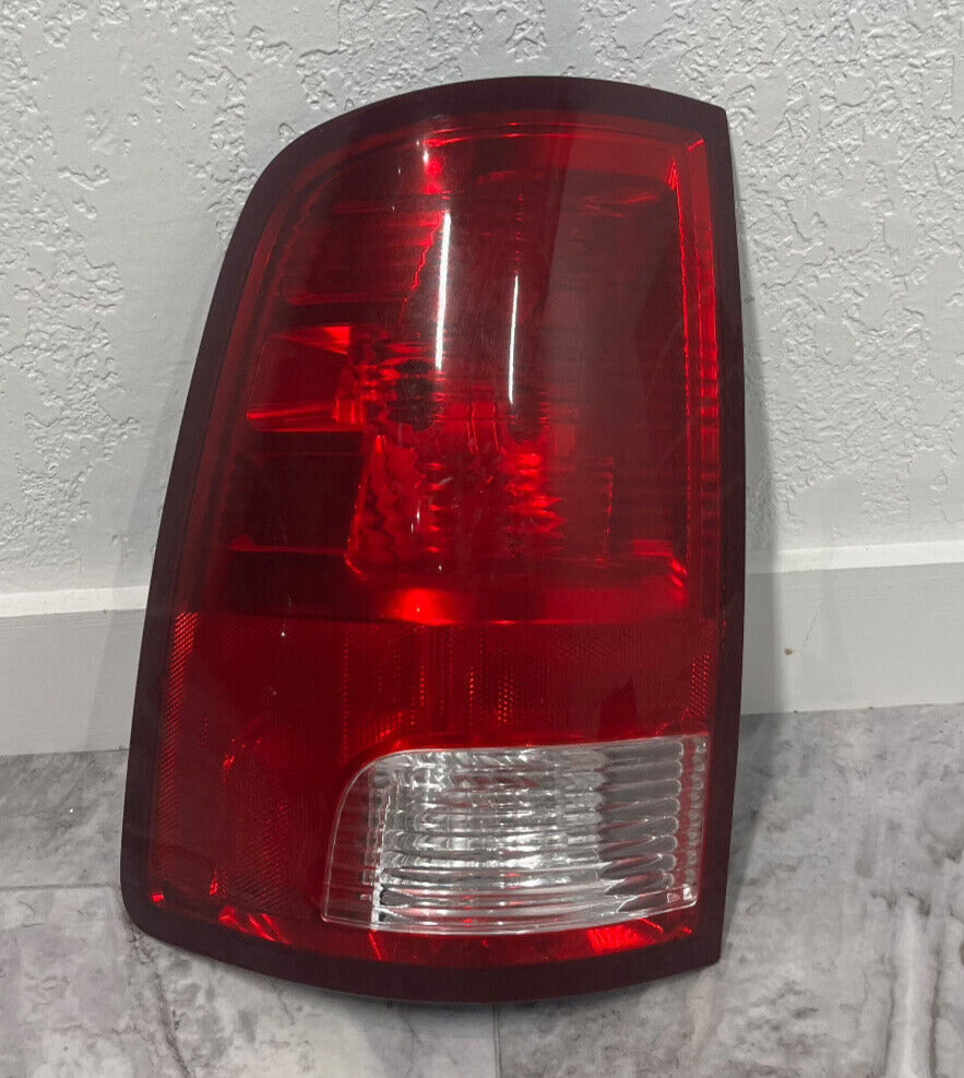 2009-18 Dodge Ram 1500/2500/3500 Rear Driver Left Side Tail Light