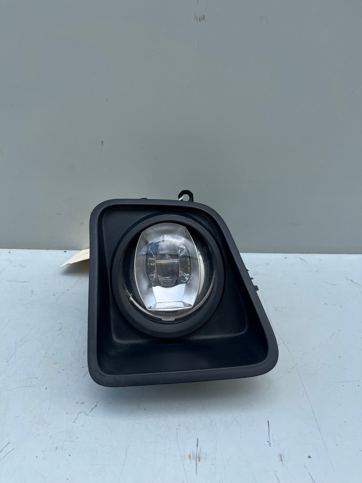 2016-20 Toyota Tundra Bumper Mount Fog Lamp Left