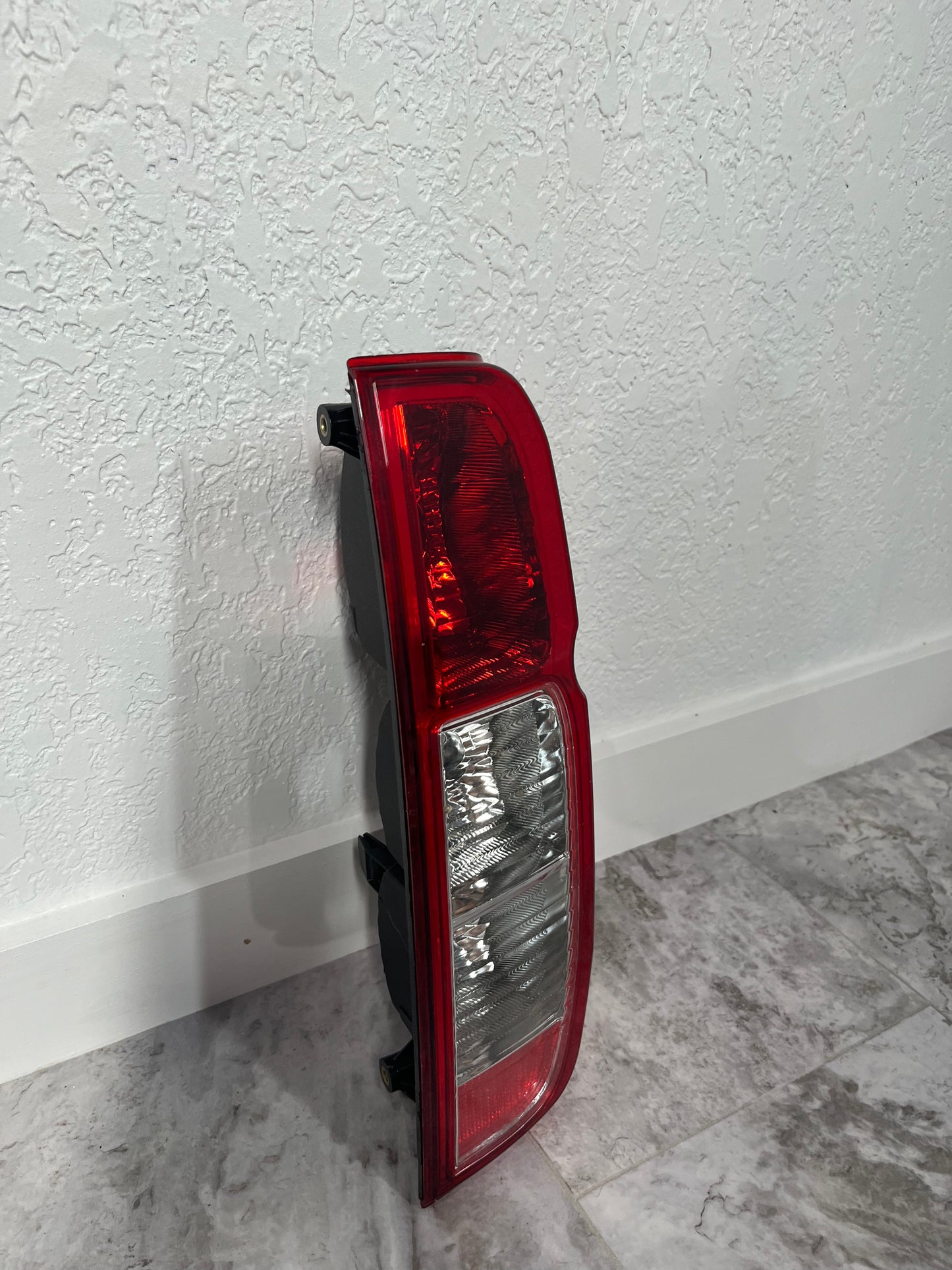 2005-13 Nissan Navara Left Driver Side Tail Light