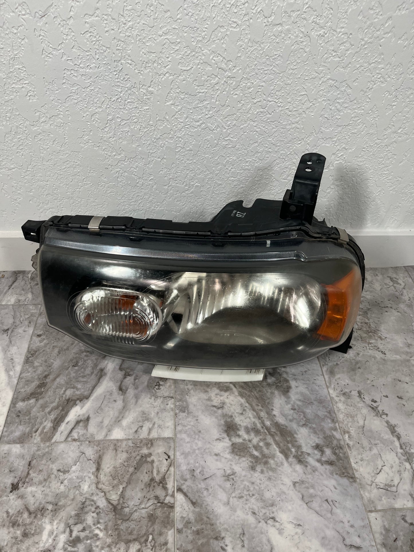 2009-14 Nissan Cube Left Driver Side Headlight