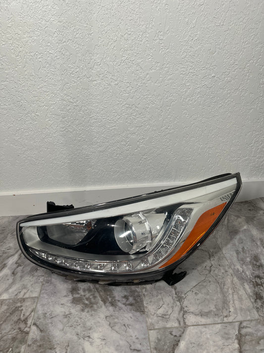 2015-17 Hyundai Accent Driver Left Side Headlight w/LED OEM Halogen