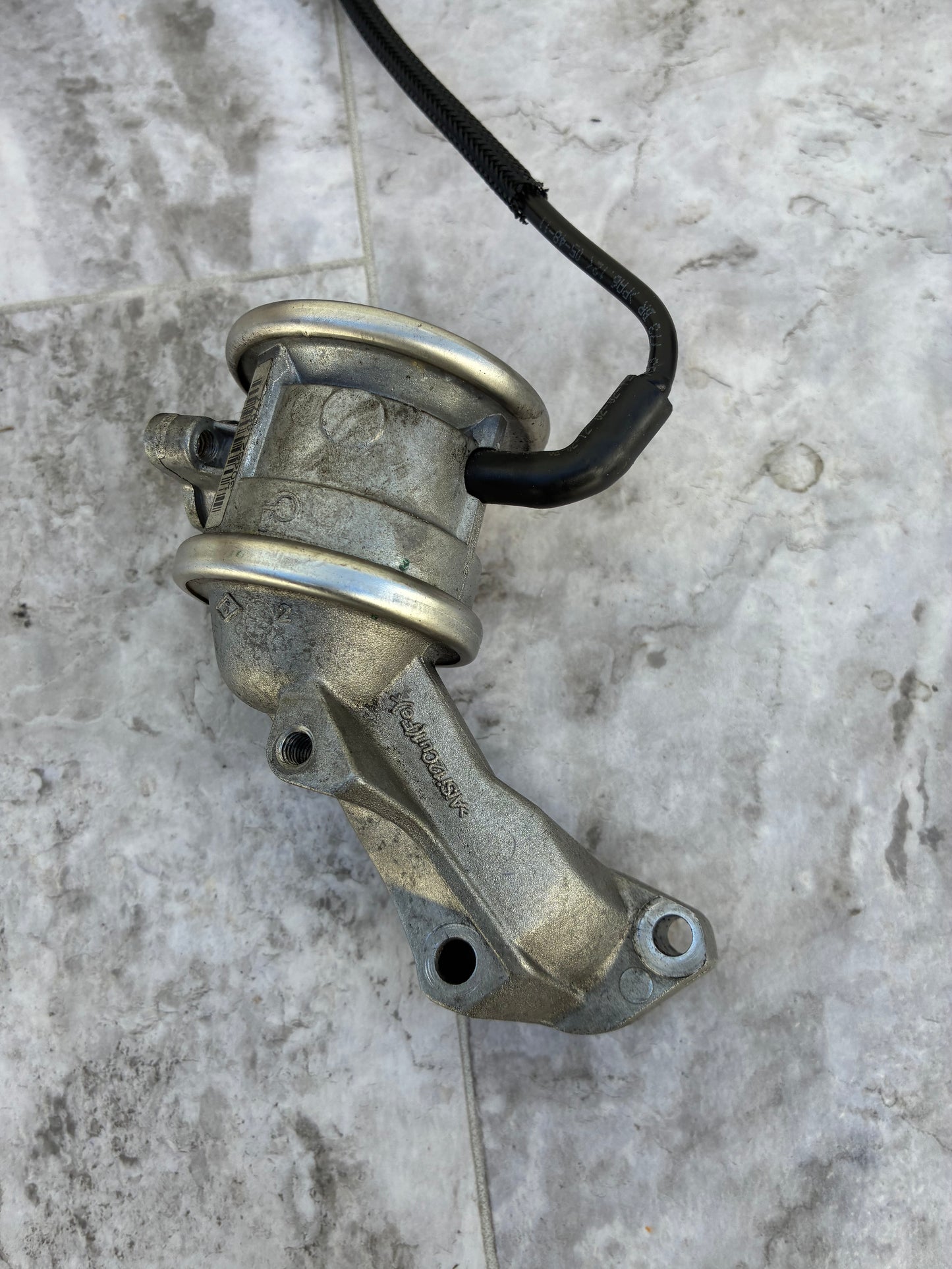 2009-18 Audi Q7 Valve