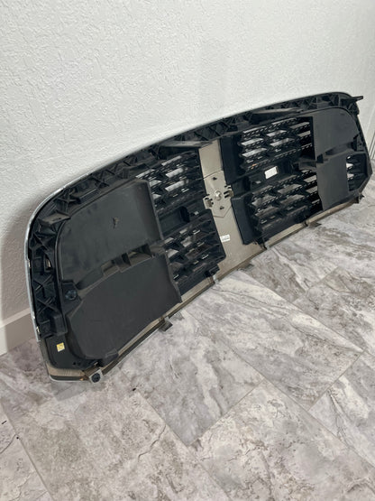 2013-18 Dodge Ram 1500 Front Grille OEM