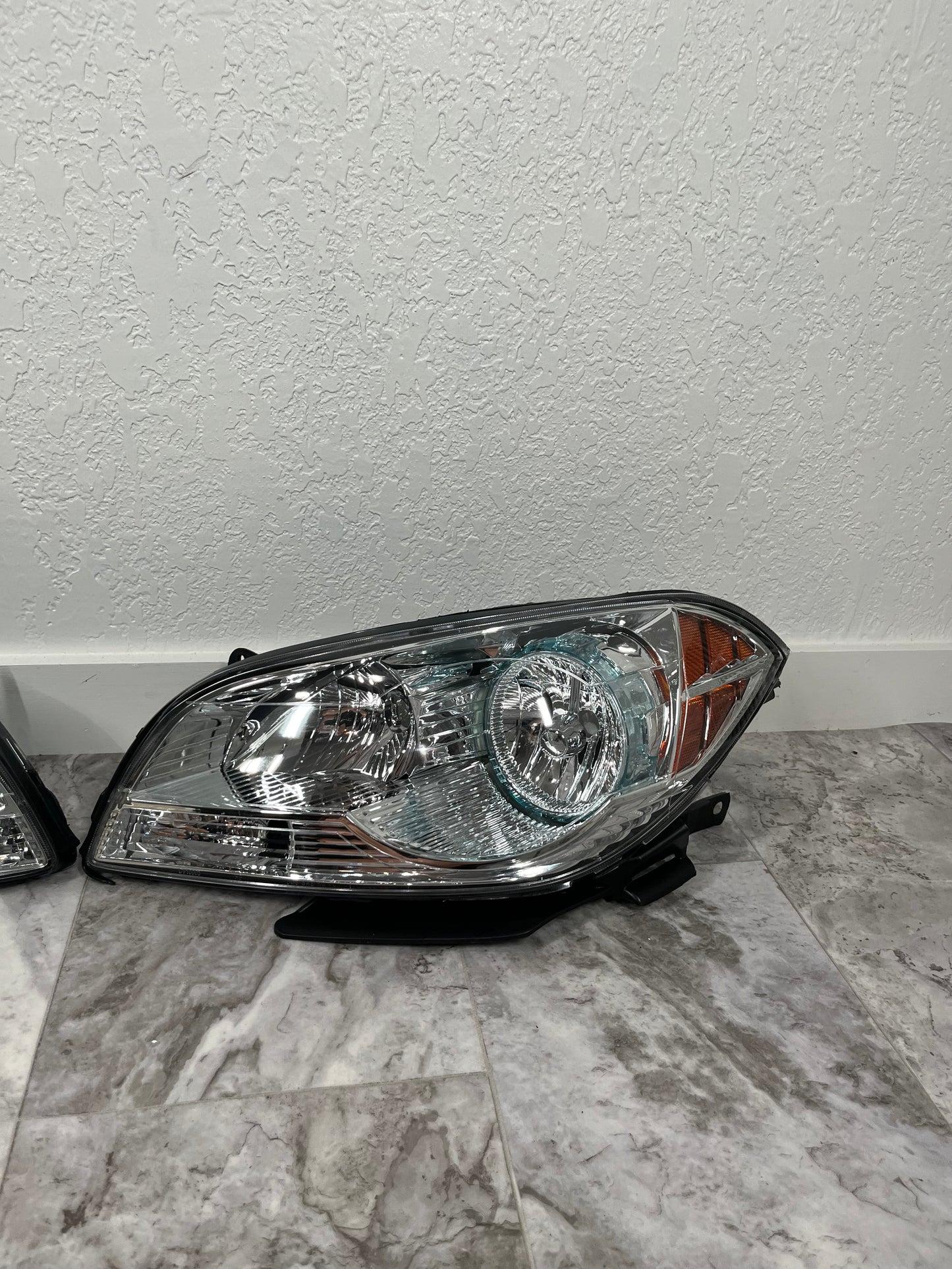 2008-12 Chevy Malibu Halogen Headlight Left and Right Side