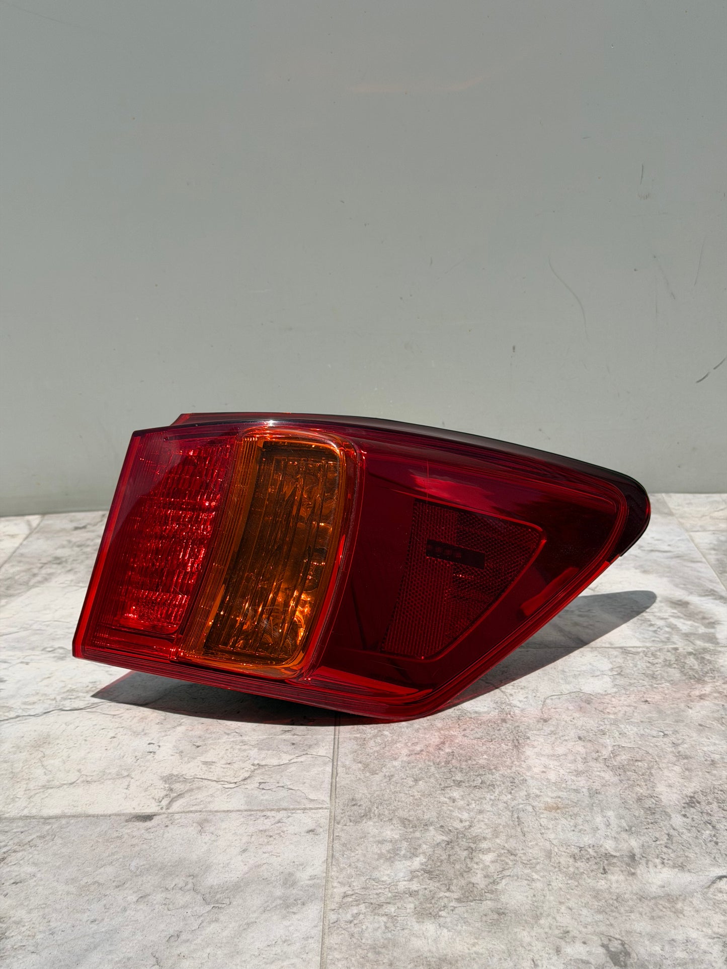 2009-11 LEXUS IS250/350 LH Outer Taillight Lamp