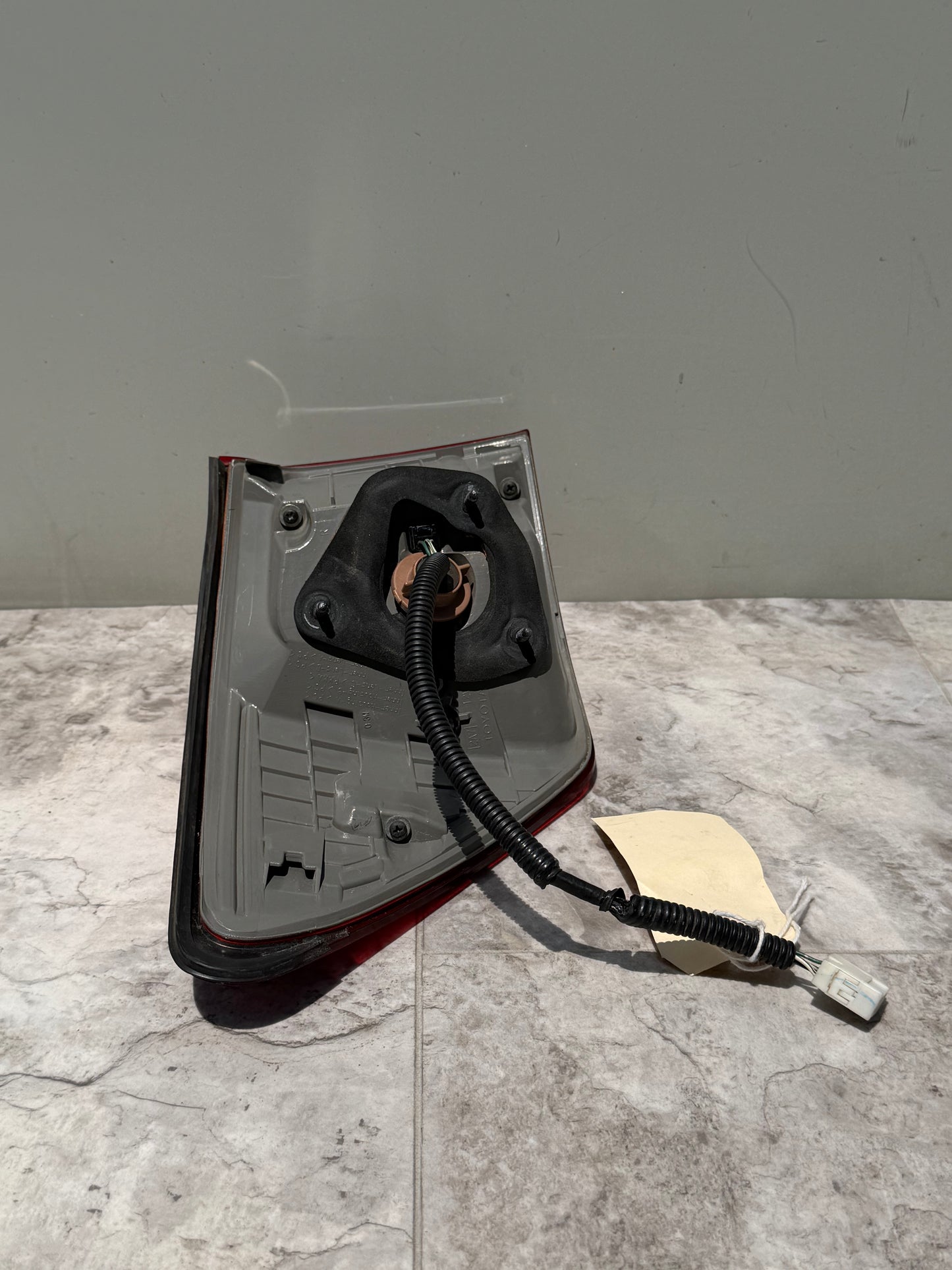 2009-11 LEXUS IS250/350 LH Outer Taillight Lamp