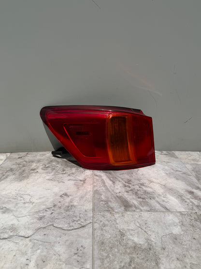 2009-11 LEXUS IS250/350 RH Outer Taillight Lamp
