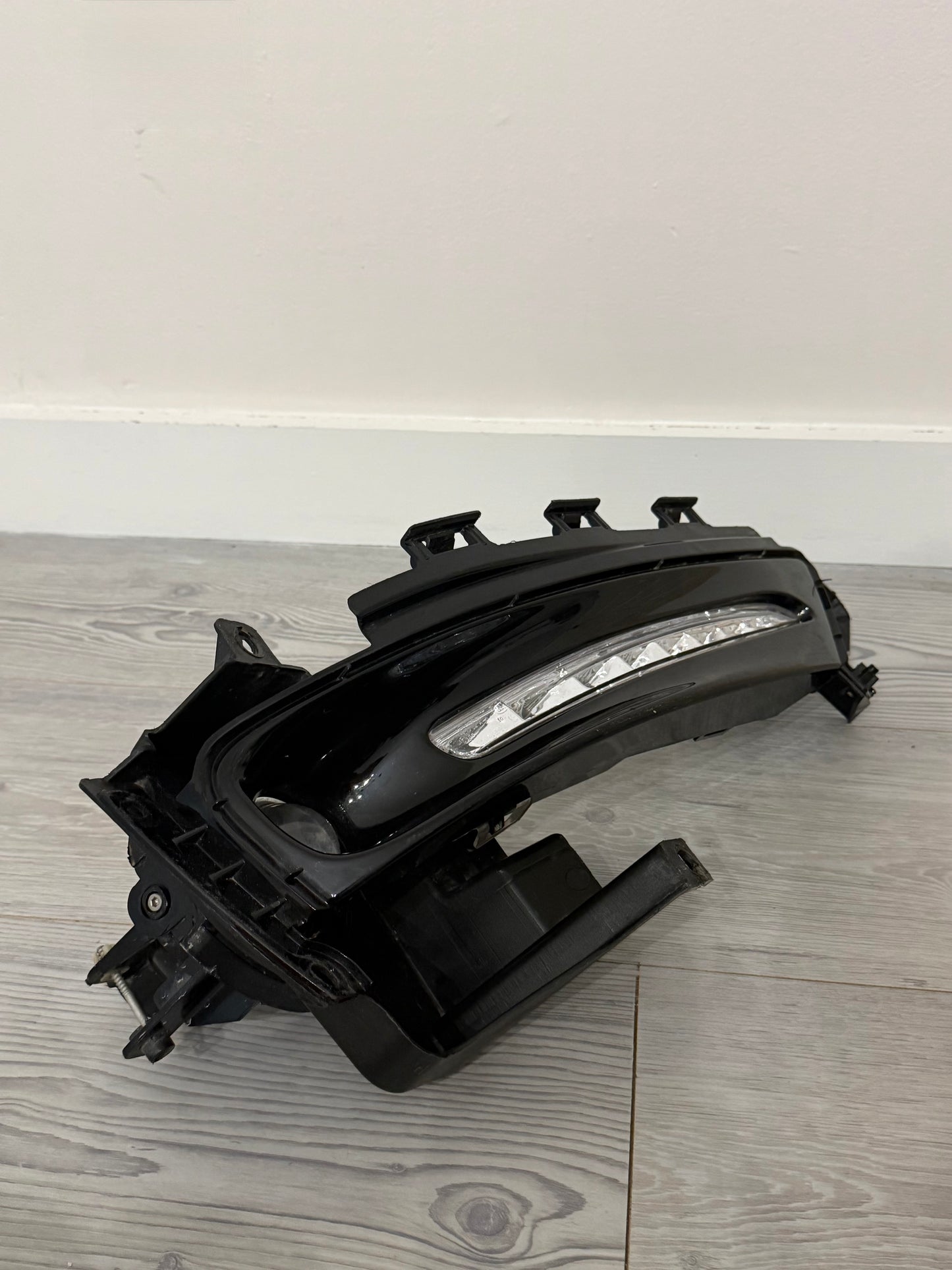 2014-15 Jeep Grand Cherokee SRT Passenger Right Fog Light Lamp OEM