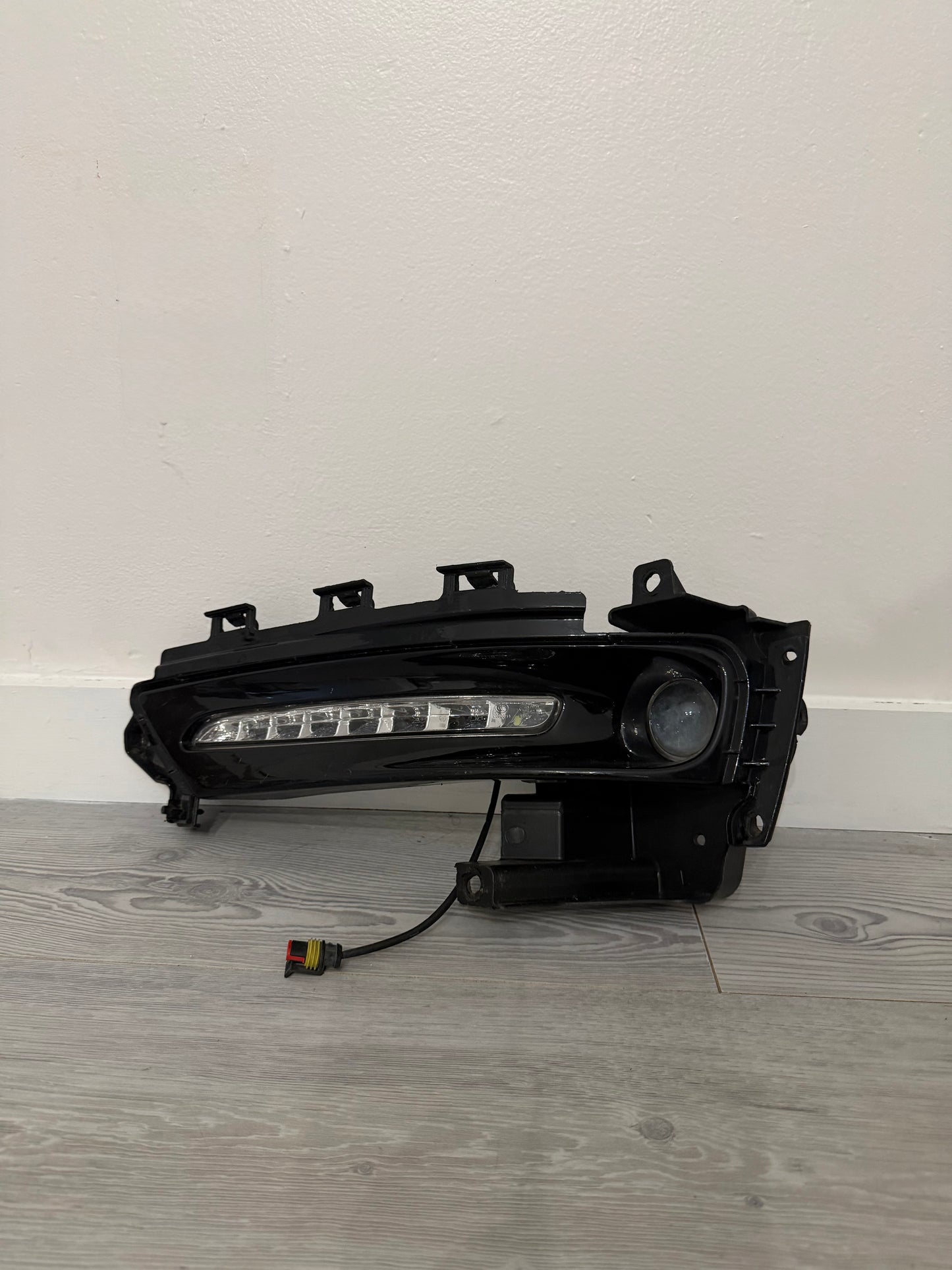 2014-15 Jeep Grand Cherokee SRT Driver Left Fog Light Lamp OEM