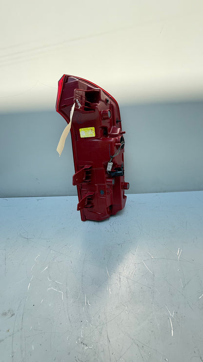 2020-22 Kia Telluride Left Taillight Halogen