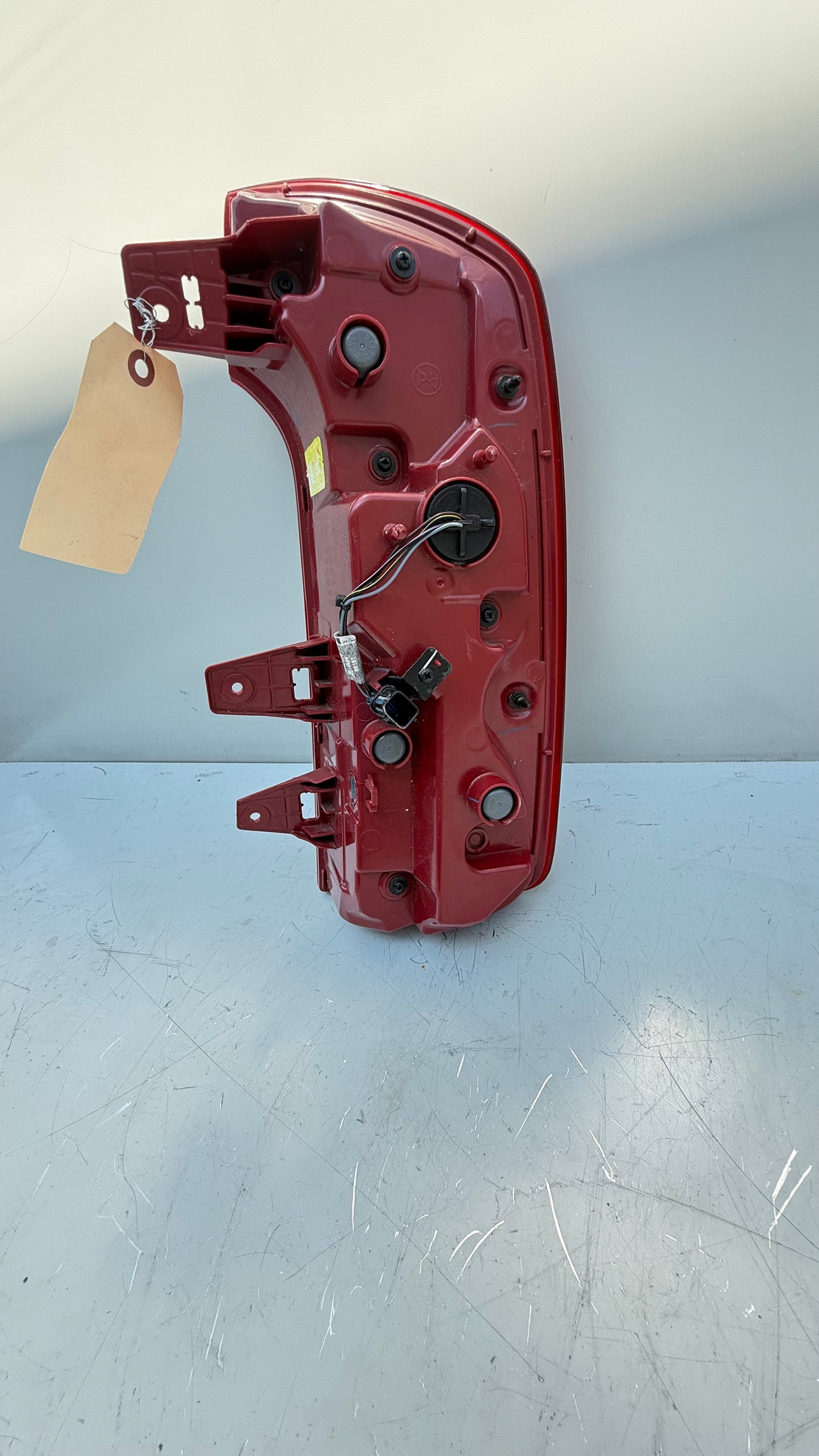 2020-22 Kia Telluride Left Taillight Halogen