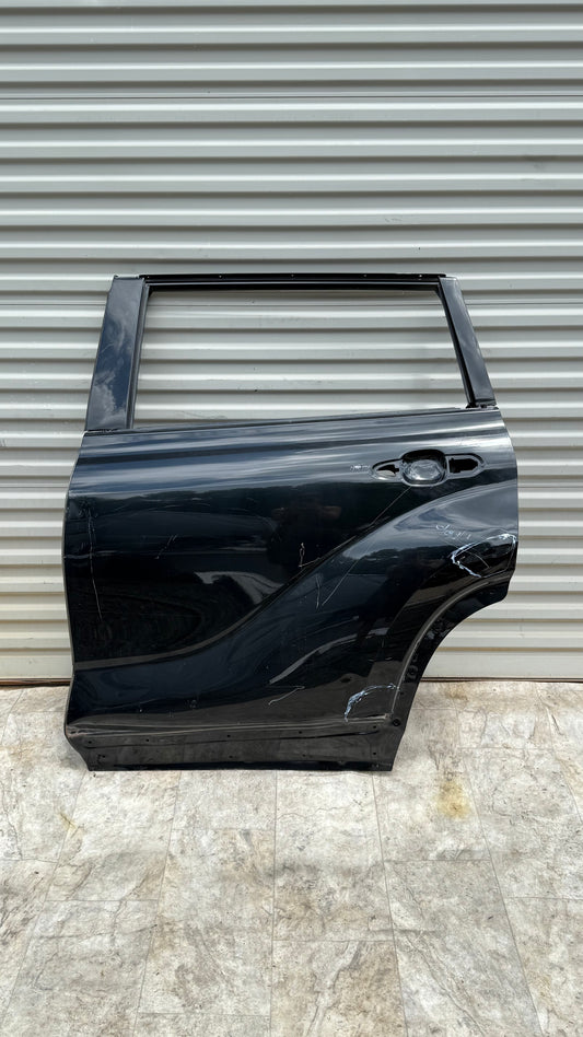 2020-24 Toyota Highlander Rear Passenger Right Side Door Shell OEM