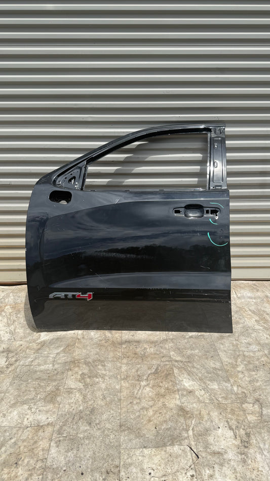2019-23 GMC Sierra AT4 Front Driver Left Door Shell