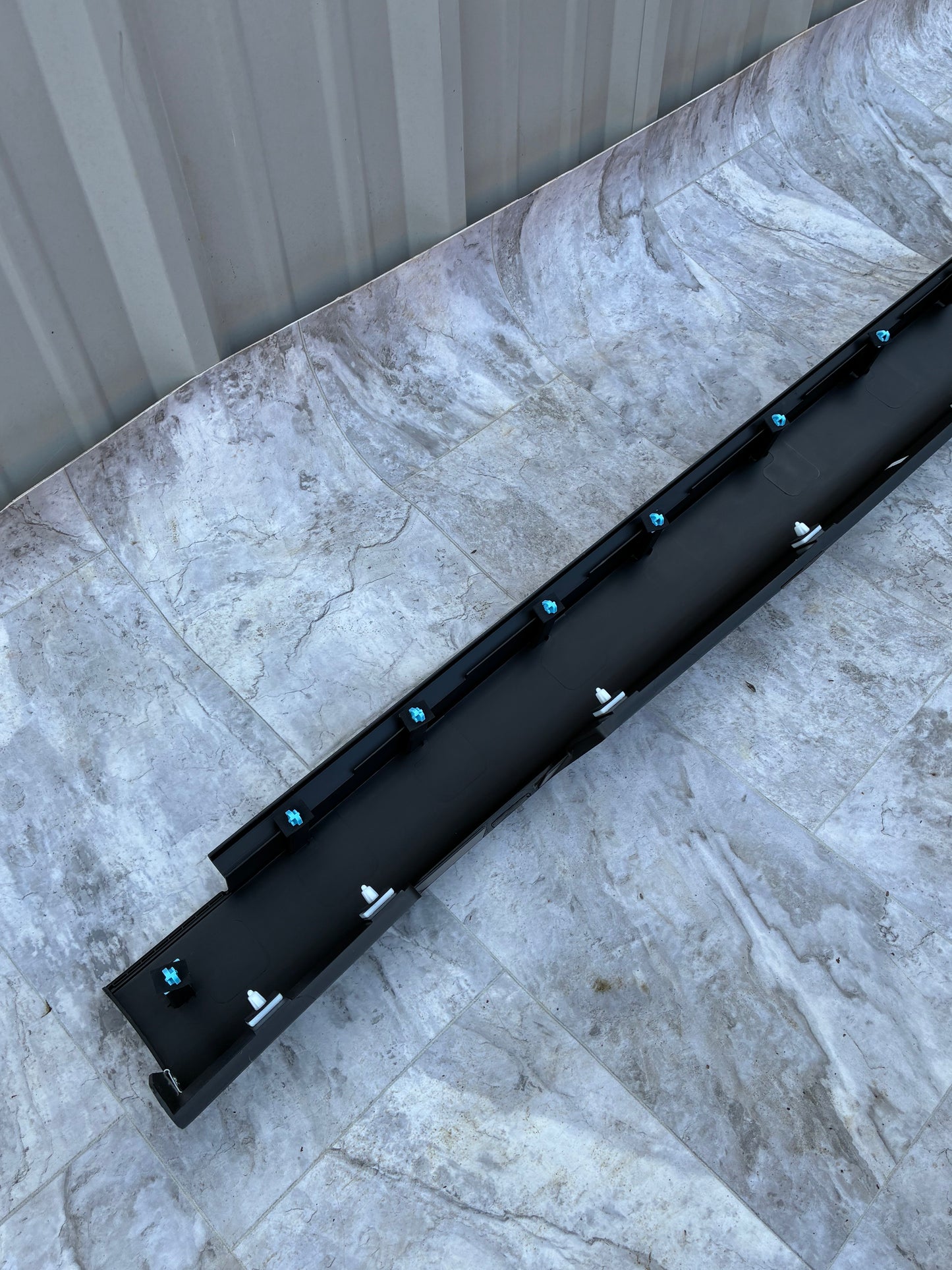 2010-13 Hyundai Tucson Passenger Right Rocker Side Skirt Panel