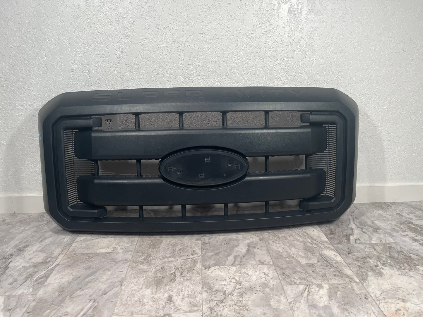 2011-16 Ford F-250 Super Duty Upper Radiator Grill OEM