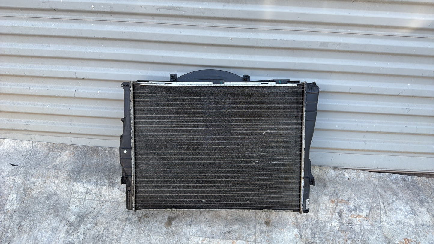 2007-13 BMW 328i Engine Cooling Radiator Condenser