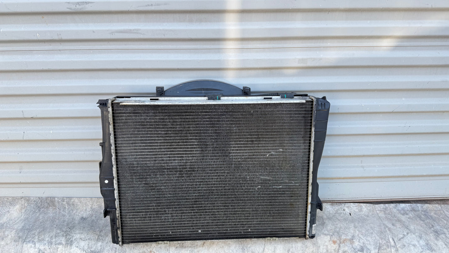2007-13 BMW 328i Engine Cooling Radiator Condenser